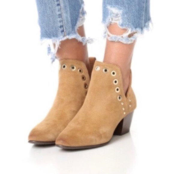 Sam Edelman Shoes - Sam Edelman Ankle Bootie Rubin Grommet size 7.5